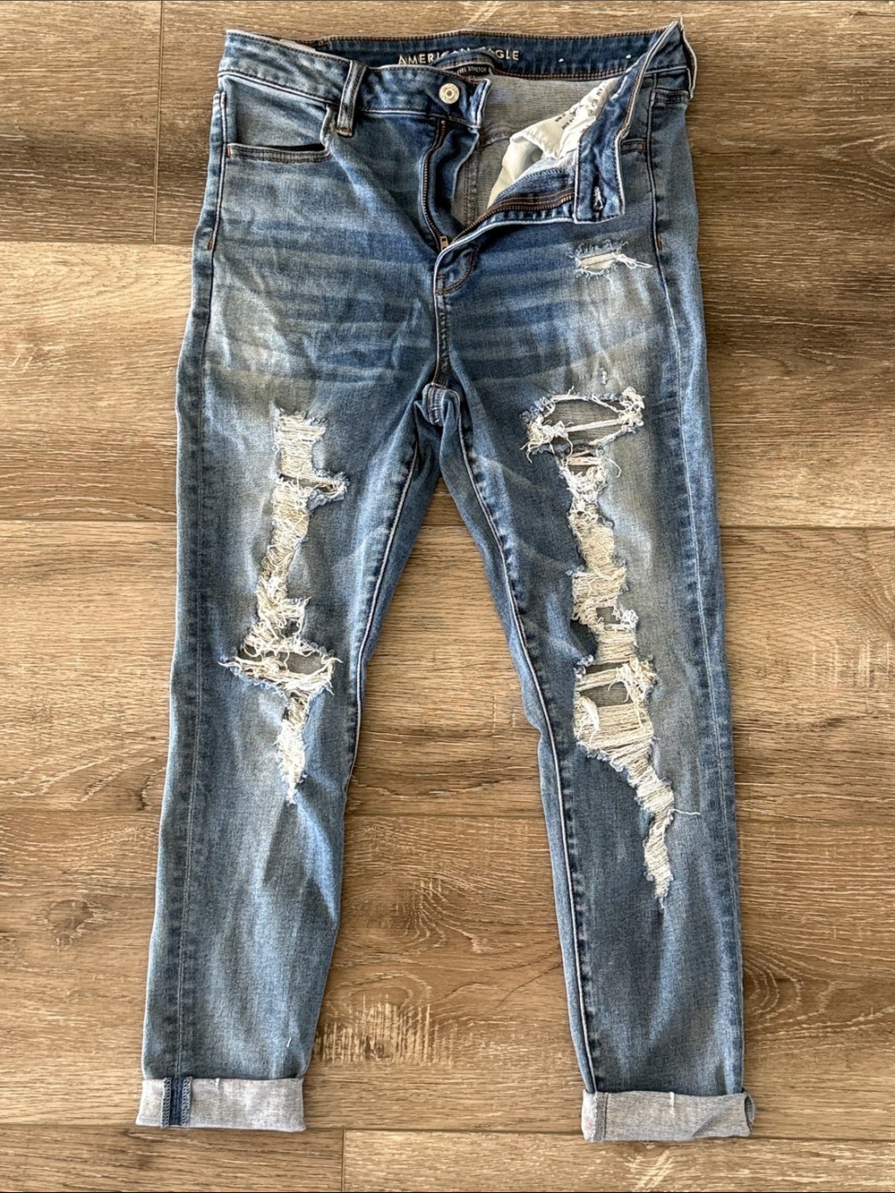 American Eagle Outfitters Womens Ripped Super HiRise Jeggings 10SHORT